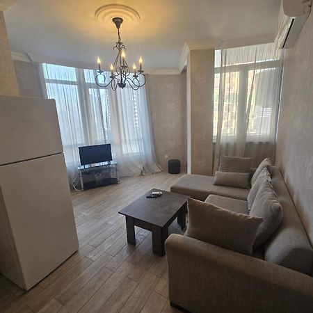 Apartment Roin Batumi Exterior foto