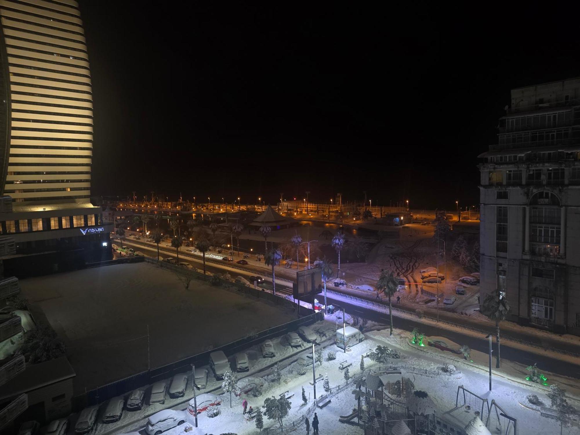 Apartment Roin Batumi Exterior foto